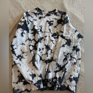 Urban Outfitters Black and White Tie-Dye Sweatshirt